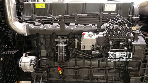 發電機